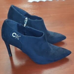 Calvin Klein Women's Navy Heels